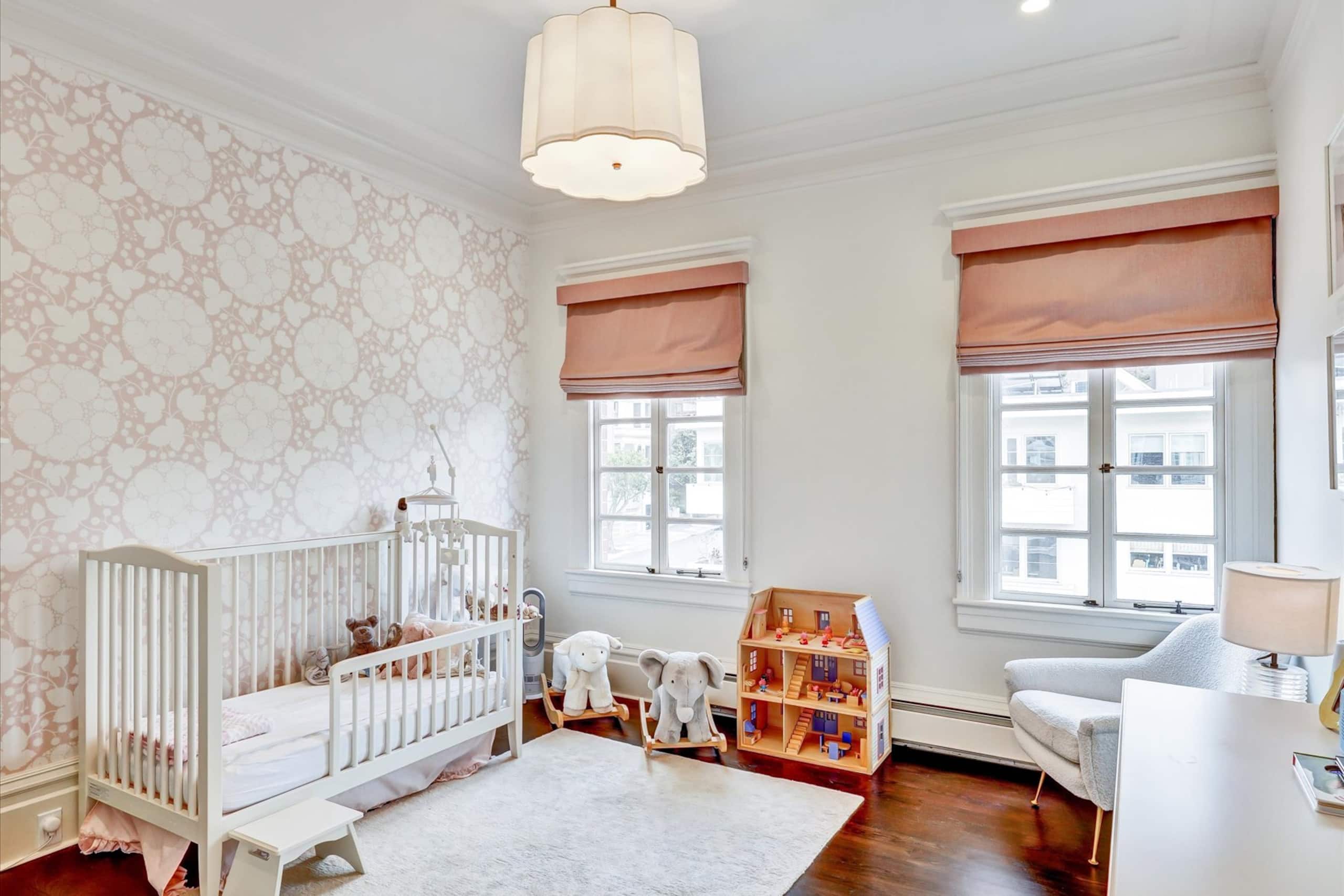 Condo in San Francisco · ★5.0 · 3 bedrooms · 3 beds · 2.5 baths - Image 19