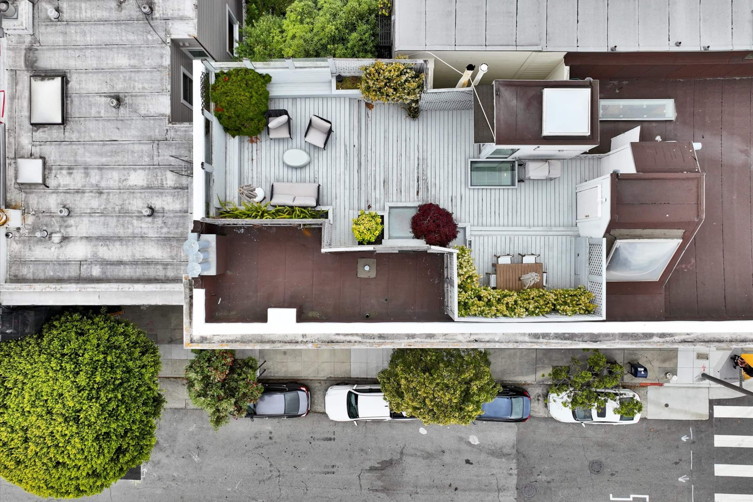 Condo in San Francisco · ★5.0 · 3 bedrooms · 3 beds · 2.5 baths - Image 45