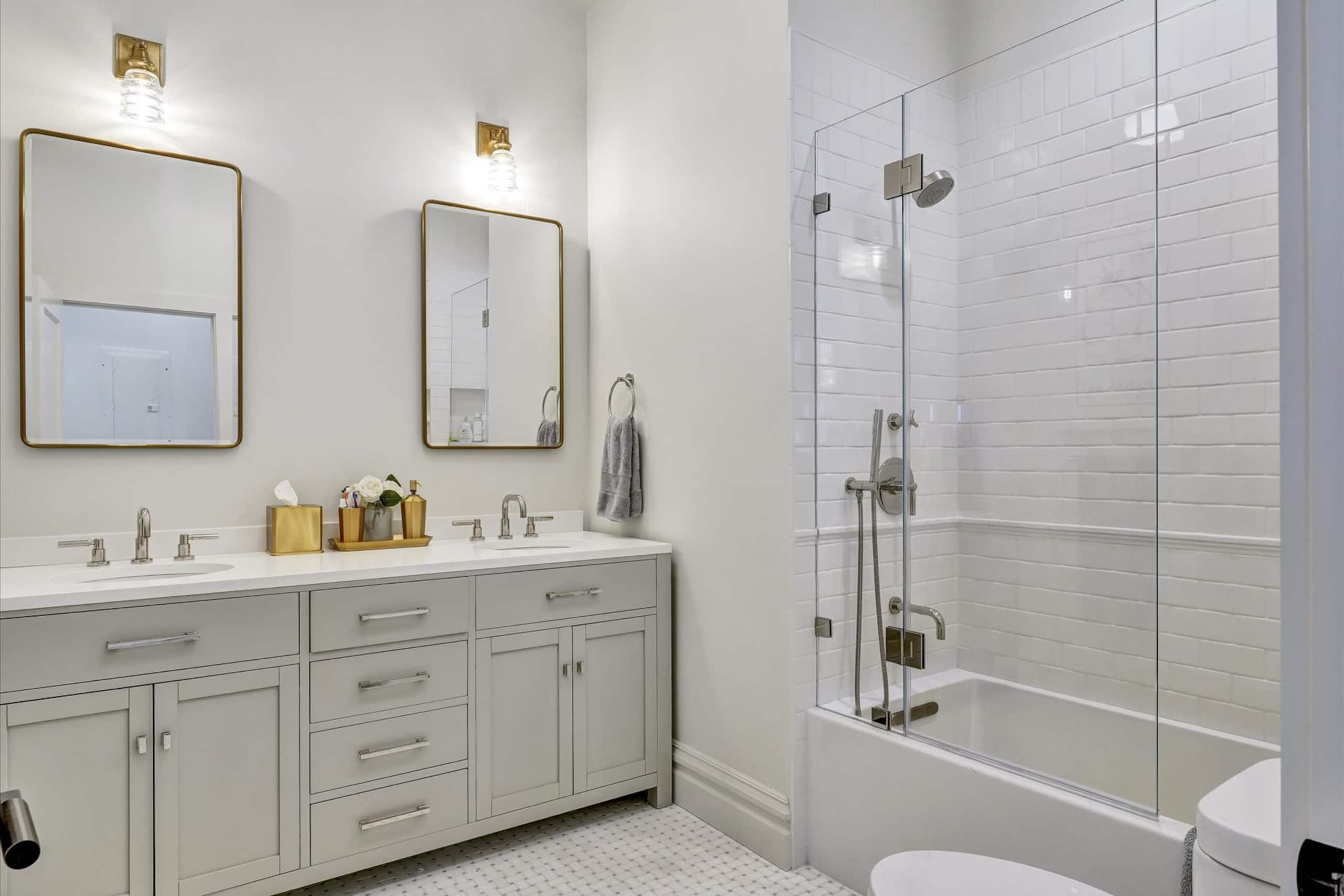 Condo in San Francisco · ★5.0 · 3 bedrooms · 3 beds · 2.5 baths - Image 26
