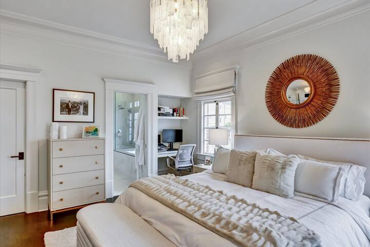 Penthouse PacHeights Condo w/ garage & roofdeck gallery image 4