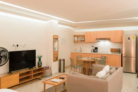 Top Airbnb: Rooftop Pool • Walk to Art Walk & Downtown in Los Cabos