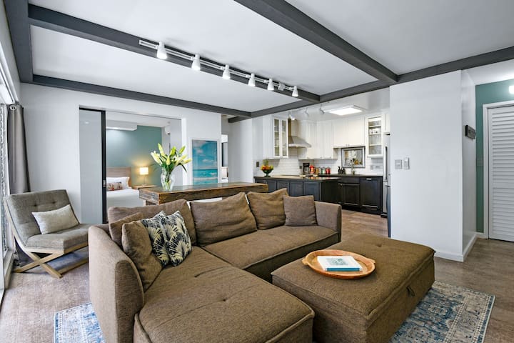 Oh-So-Close to Waikīkī Beach Condo