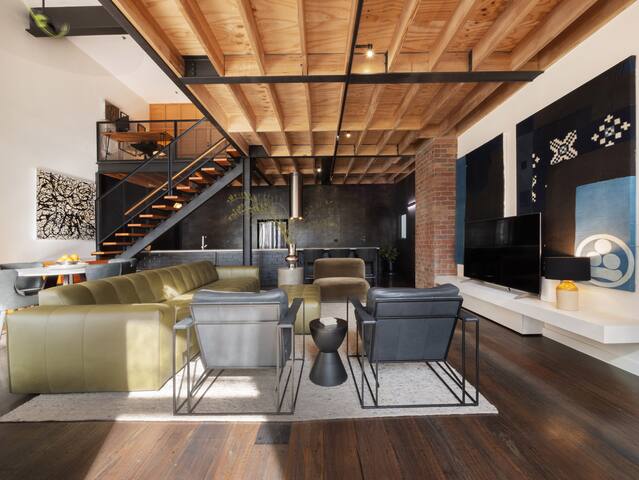 Loft 393 – Converted Warehouse Near Smith St gallery image 2