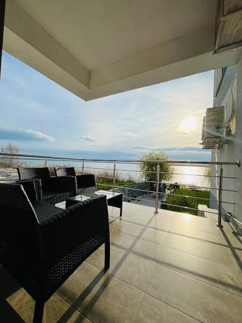 RoApart Mamaia- 2BedRoom Flat Sunset Dream