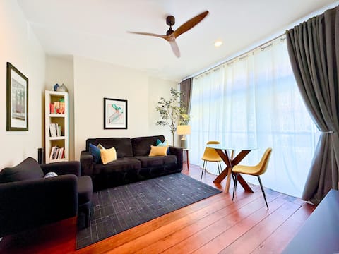 Top performing Airbnb: Stunning 1BR Apt. in Historic Row Home w/ Parking in Baltimore