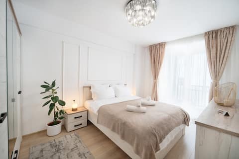 Modern Apartment with Free Private Parking