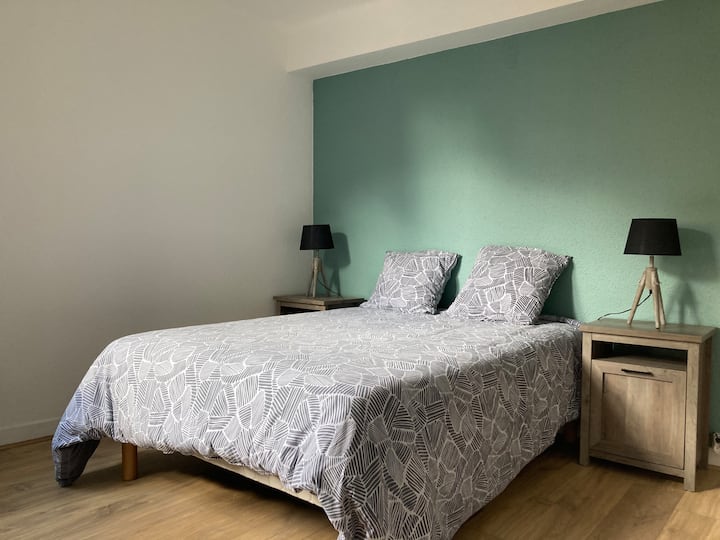 CHAMBRE 2 - LIT QUEEN SIZE 160CM
