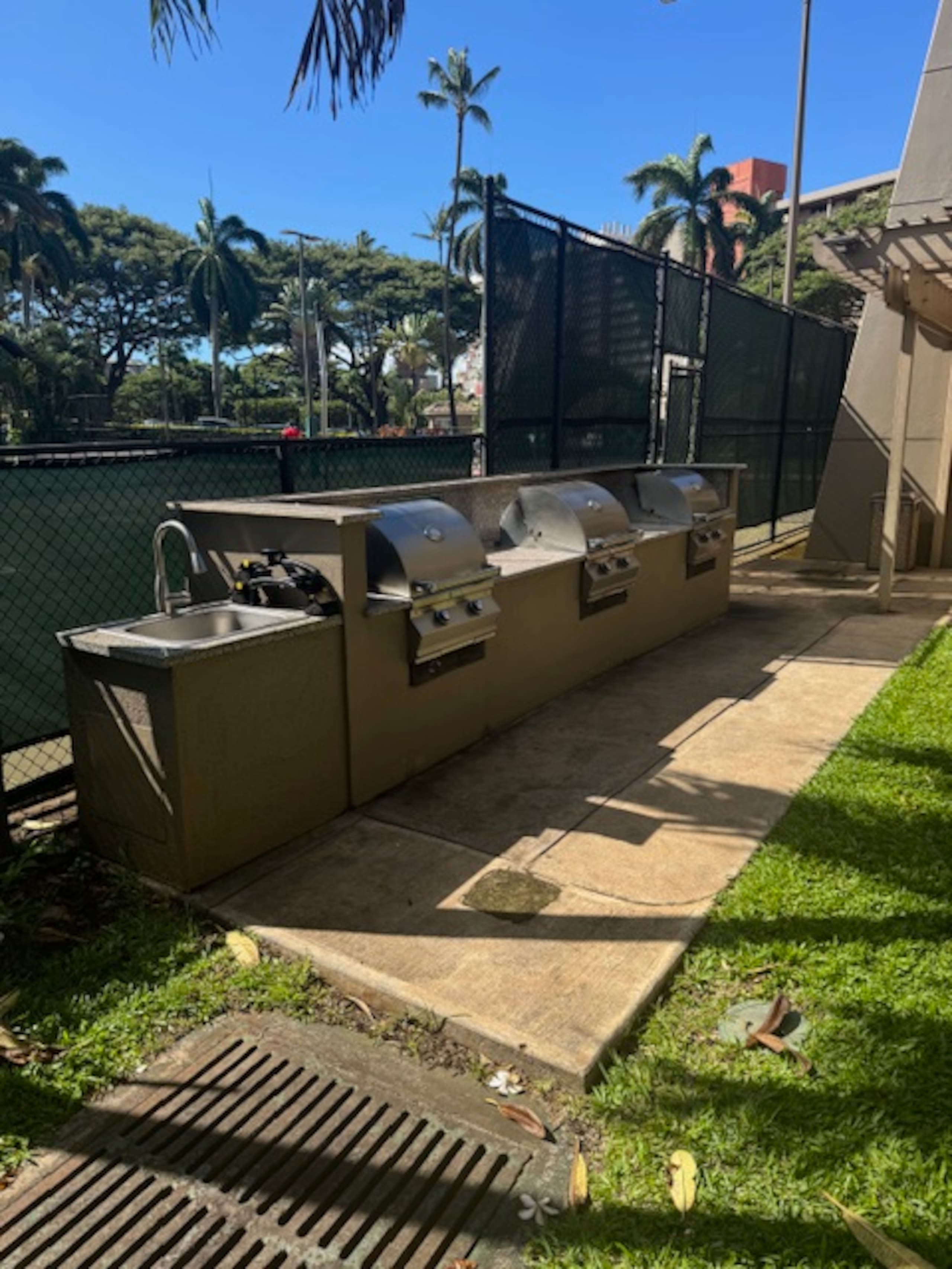 Condo in Lahaina · ★4.9 · 1 bedroom · 3 beds · 1 bath - Image 29