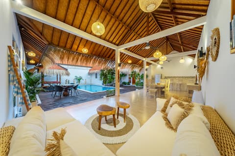 mangga villa 2 bedrooms Semiak
