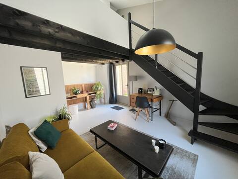 Beautiful fully self-contained space