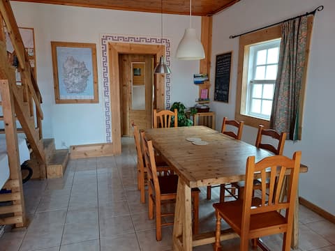 A Barraka: Green Room