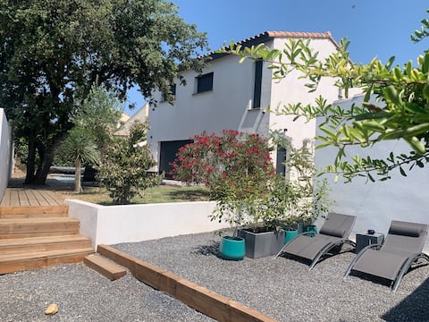 Air-conditioned villa + studio, garden pool – Baillargues