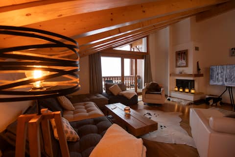 Beautiful penthouse, 4 beds, 3 bedrooms, electric terminal.