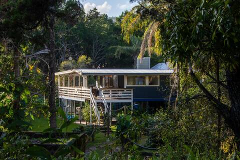 Stranded at Bulwer | Moreton Island