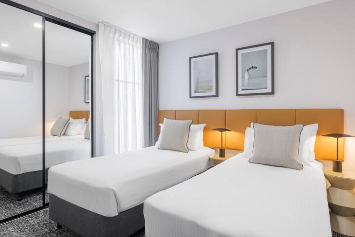 Family Friendly, 2 Bedroom, 2 Bathroom Apartment gallery image 3