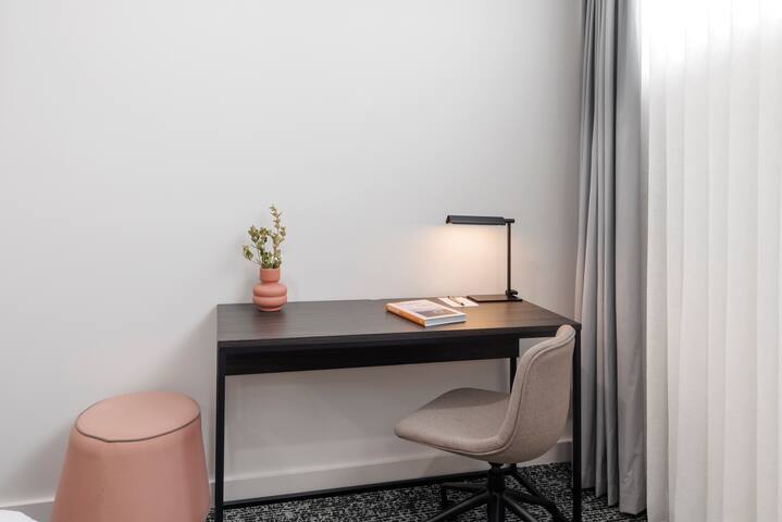 Family Friendly, 2 Bedroom, 2 Bathroom Apartment gallery image 5