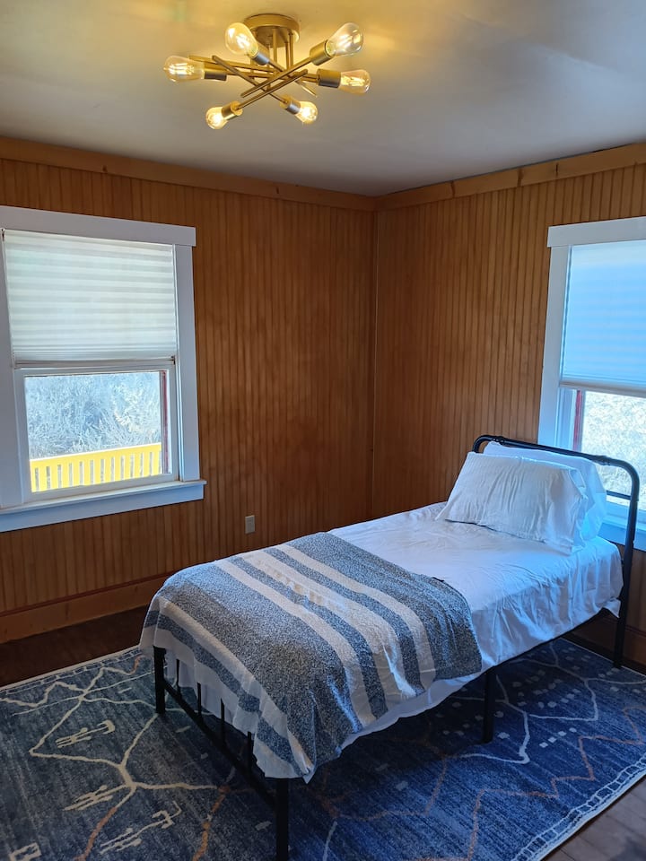 Schlafzimmer 2