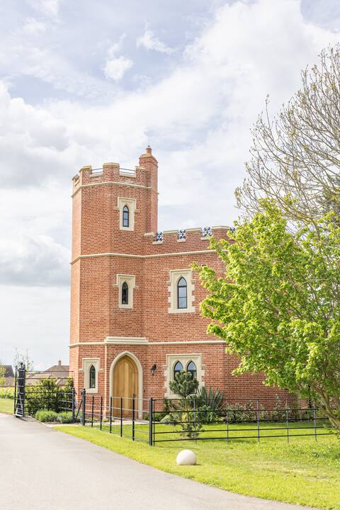 South Lodge