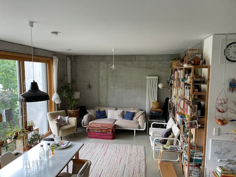 Top Airbnb: Bright and modern maisonette in Neukölln in Neukölln