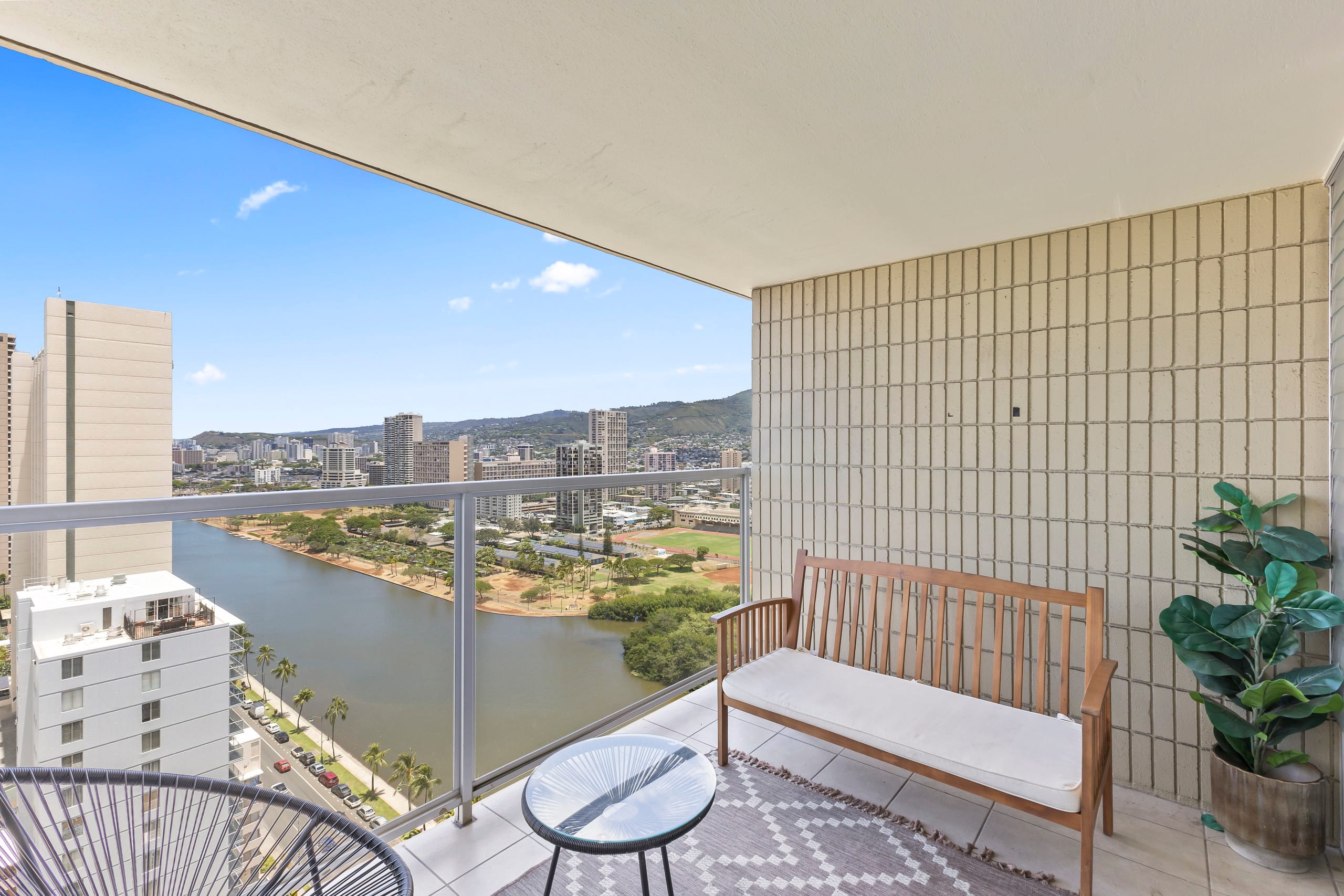 *Modern Beach Walkable! Renovated Waikiki Condo* - Photo 13
