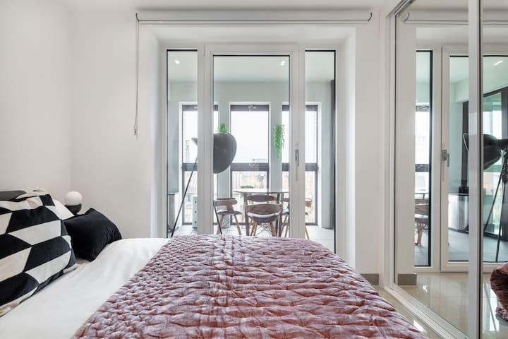 Shard View | London Eye | Southwark | Waterloo Gym gallery image 3