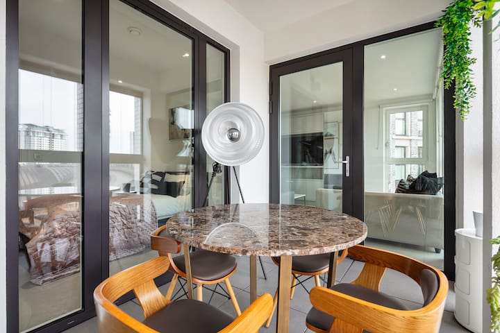 Shard View | London Eye | Southwark | Waterloo Gym gallery image 4