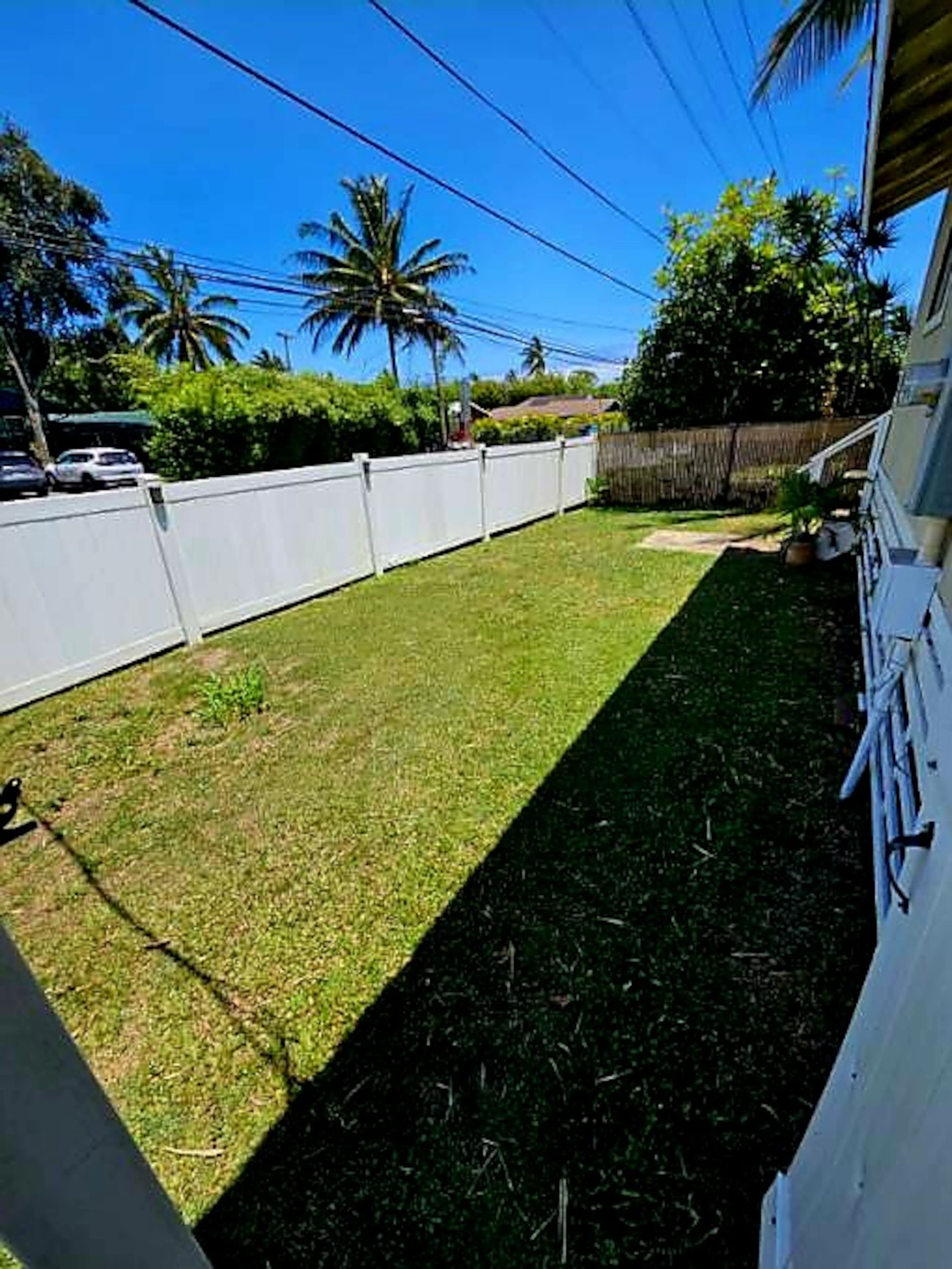 Hawaiian owned Cozy Room - Photo 21