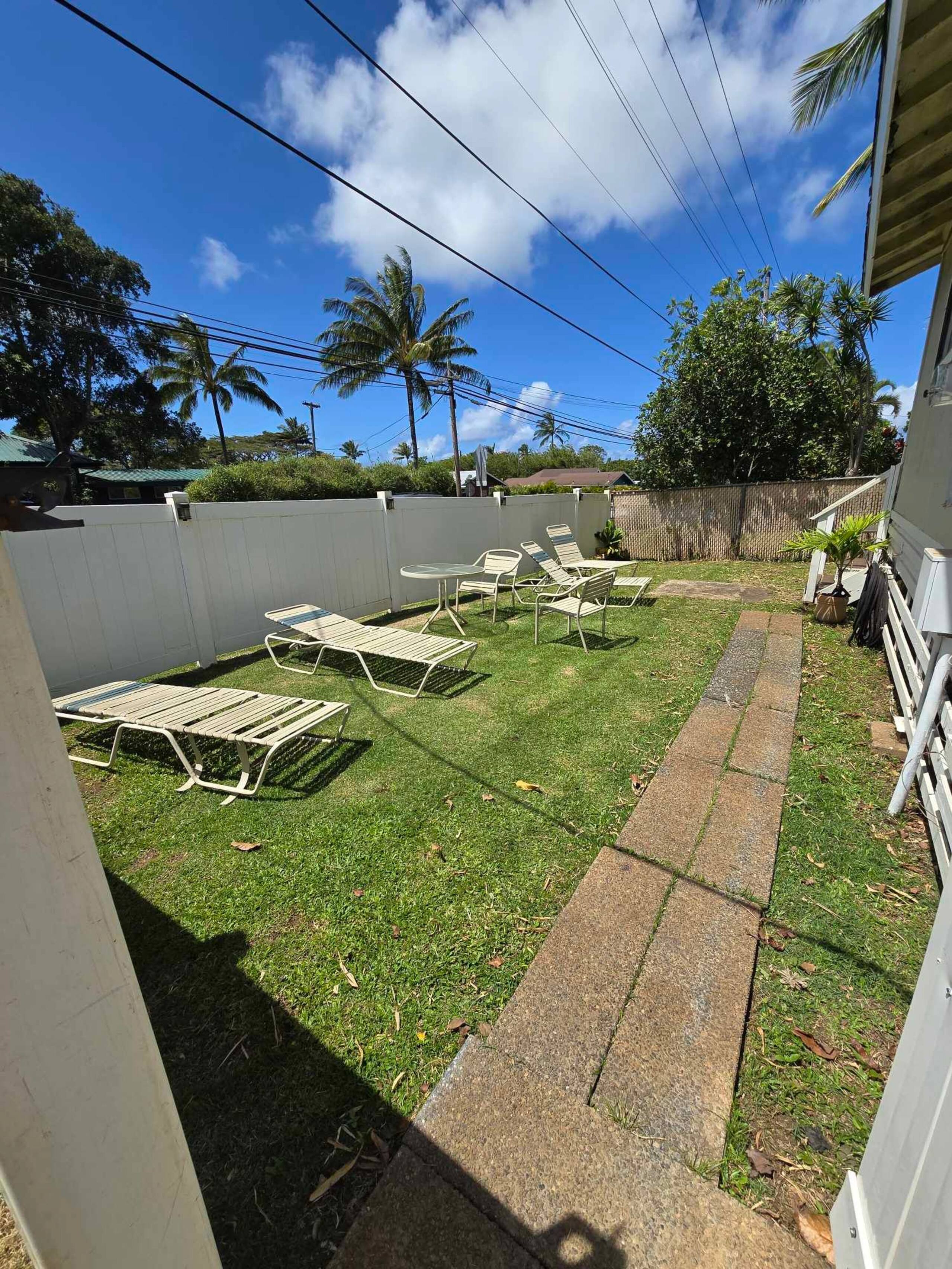 Guesthouse in Haiku-Pauwela · ★4.77 · 1 bedroom · 1 bed · 1 shared bath - Image 17