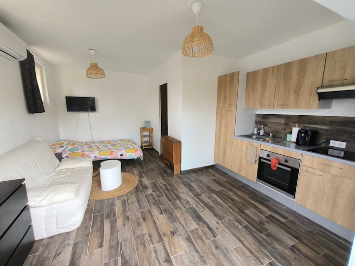Studio Climatisé, Jardin, Proche Mer,long Sejour - Saint-Cyr-sur-Mer