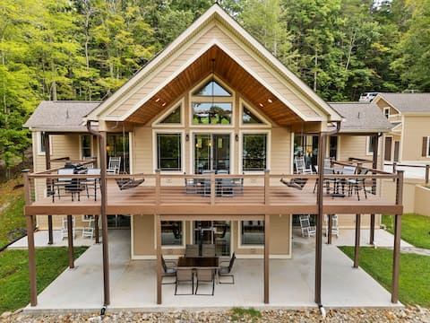 Lakefront Norris Retreat! 5BR/5.5BA - 2 Slip Dock
