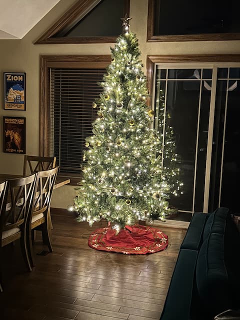 Christmas at Norris Lake! 5BR/5.5BA 2 Family Rooms
