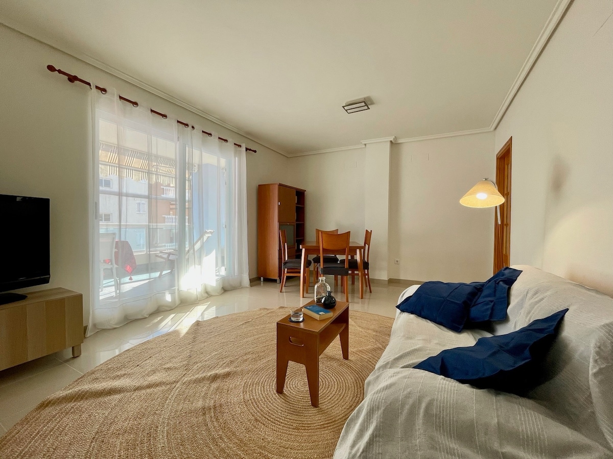 Top Airbnb: Ocean views, 2 minutes from the beach, with a garage. à Moncofa