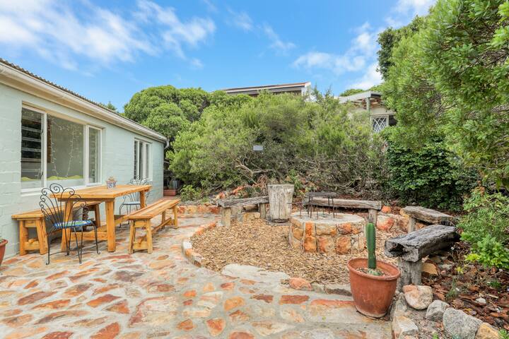 Kom Cottage gallery image 3