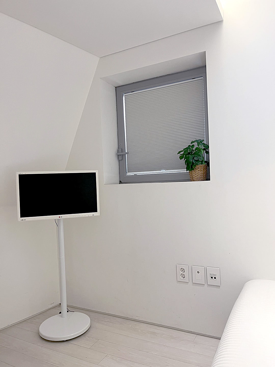 Chambre F4 : Téléviseur