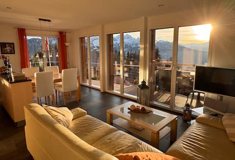 Successful Airbnb property: @swissmountainview quiet, sunny, lake+mountainview in Beatenberg