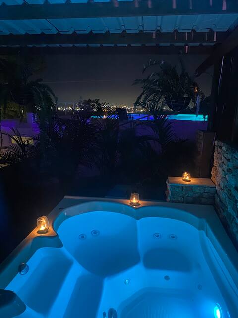 Suite: Jacuzzi and the best view in Cartagena