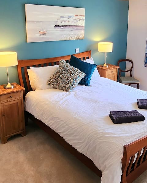 Top performing Airbnb: Owl Barn @Strawfields. in West Down