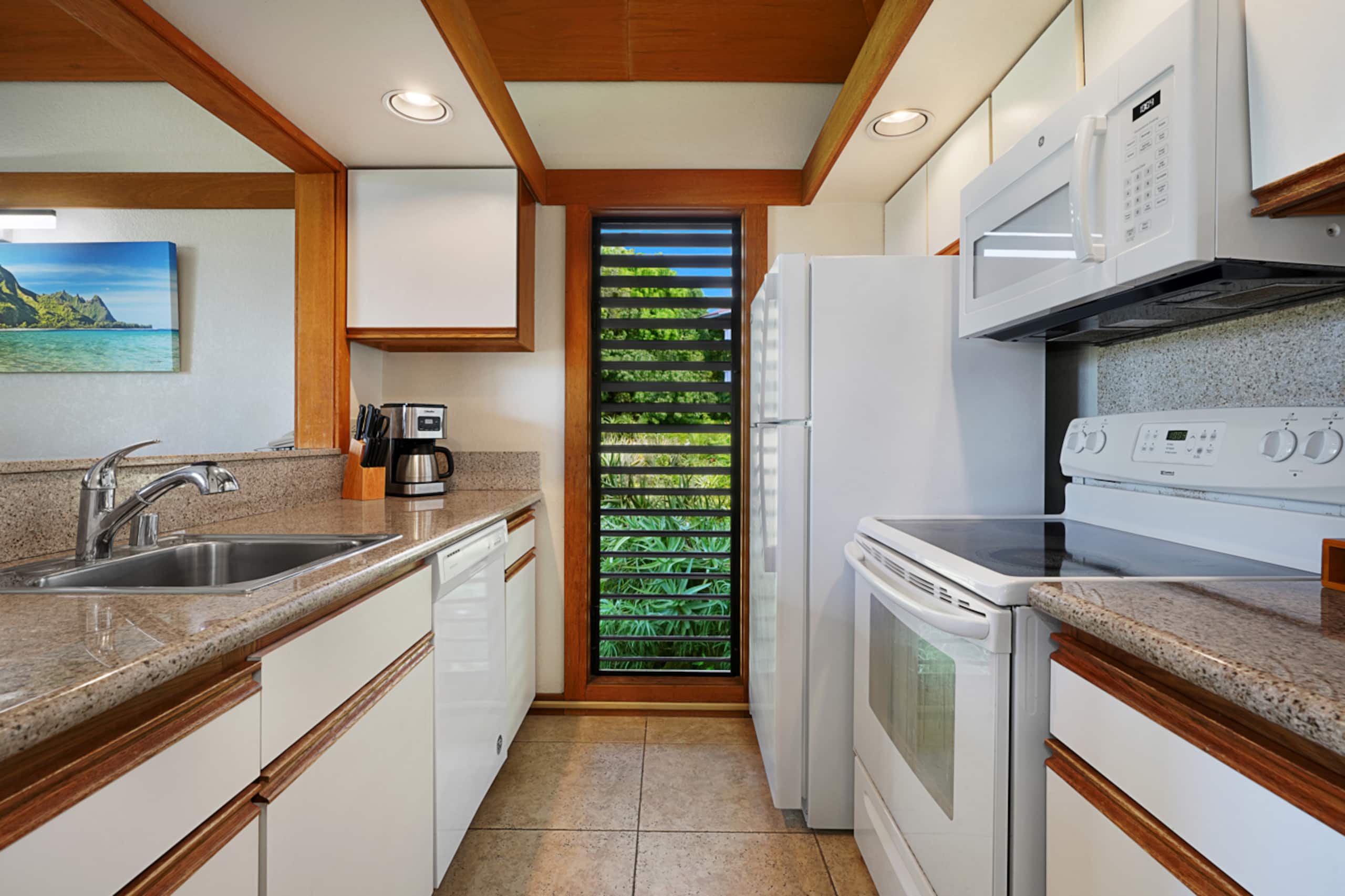 Your Aloha Home, unit 301 on Kauai's sunny side - Photo 4