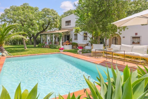 Casa Rural Los Paraísos, 7 km from Seville Center