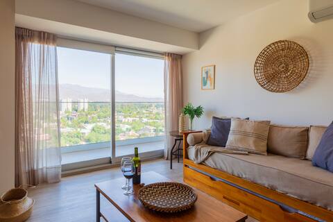 Luxurious apartment with mountain views