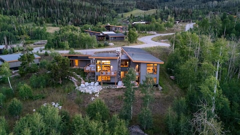 Luxury Silverthorne 5BR + Casita: Mountain Views