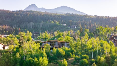Luxury Silverthorne 5BR + Casita: Mountain Views