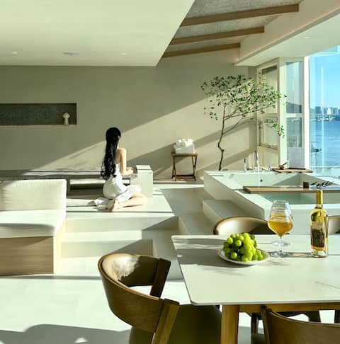 Neungnolstay: Heyum (Beach Front Ocean view)