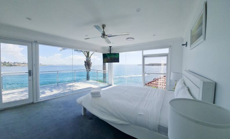 Bundeena Waterfront Pavilion, a Luxury Paradise gallery image 3