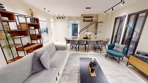 Charming 4-Bed David Village: Breathtaking Views!