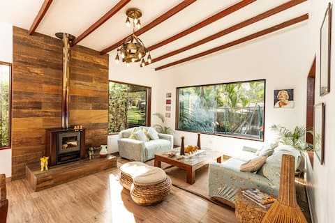 Top Airbnb: Chaparral country house with pool, Santa Eulalia in Huarochirí