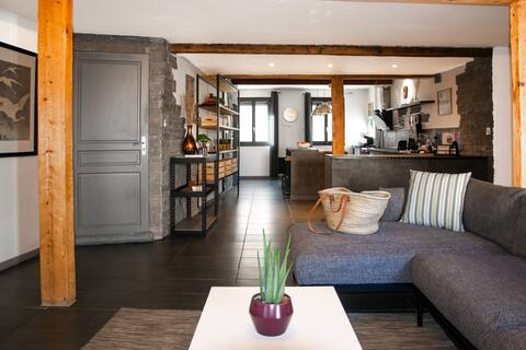 Elegant and Charming Townhouse with roof terrace