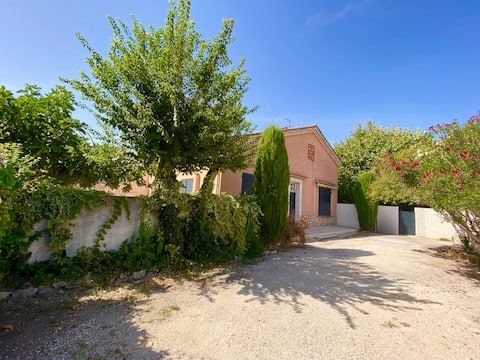 Peaceful villa 10 minutes from Aix-en-Provence