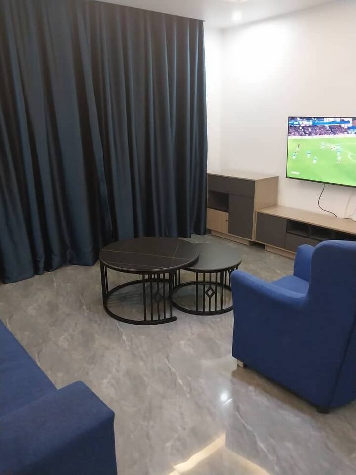 Neat and cosy 2 bedroom flat in Kingsland City Apartments for Rent in