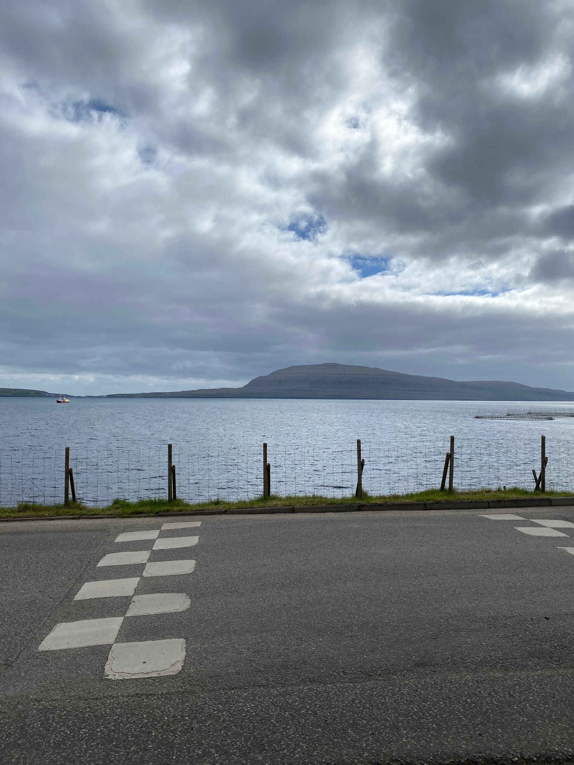 2BR Home with Sea Views and Parking - Tórshavn